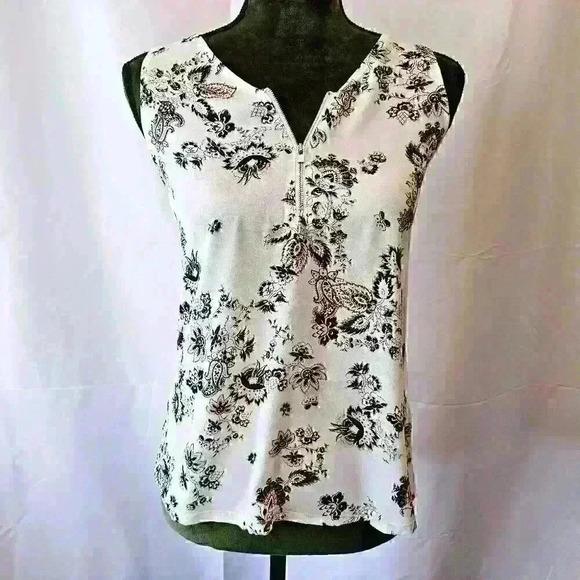 ✨Like New✨ Express V-Neck Quarter Zip Floral Tank, Size XS - Picture 1 of 7